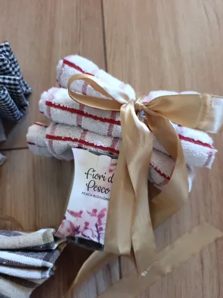 Candele e strofinacci decorati