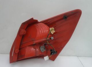 1151701 piloto trasero izquierdo kia venga drive