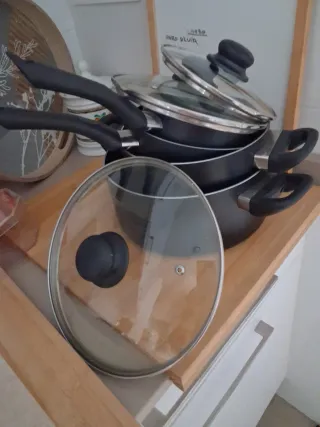 Conjunto de cazuelas negras