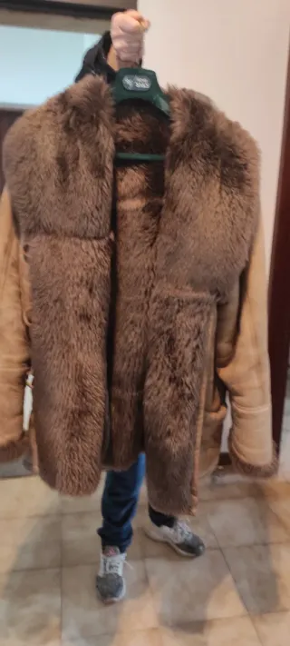 Giubbotto in montone marrone