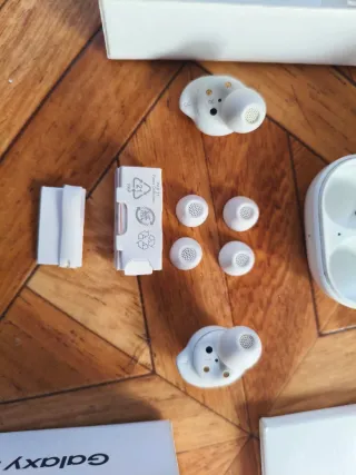 Samsung Galaxy Buds FE Blancos