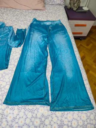 Conjunto pantalón y camisa elástica