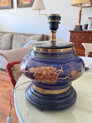 Pie de lámpara de porcelana azul y oro