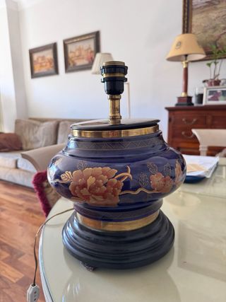 Pie de lámpara de porcelana azul y oro