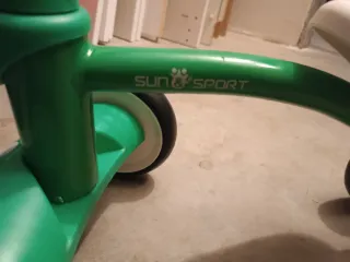 Triciclo infantil verde SUNNY SPORT