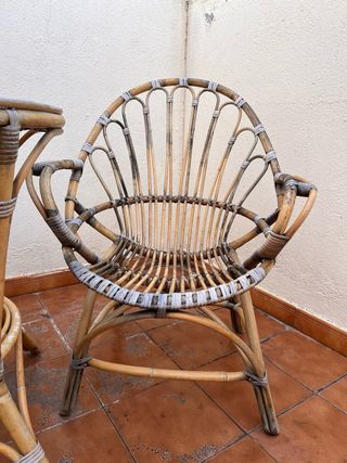 Conjunto Mimbre Mesa y 2 Sillas