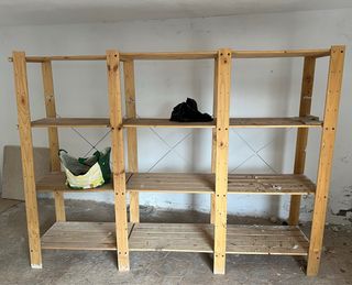 Estantería de madera Ikea