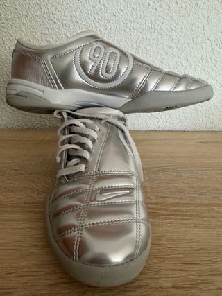 Nike Total90 Talla 38 Plata