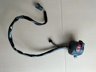 Piña Derecha original Voge 625 DSX