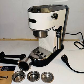 Cafetera espresso De'Longhi Dedica EC685.W