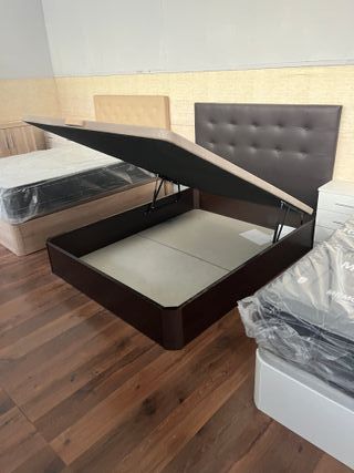 CANAPÉS Y COLCHONES