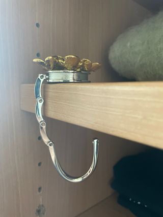 Porta borse da tavolo con fiori