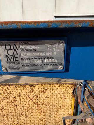 Uña camion grua