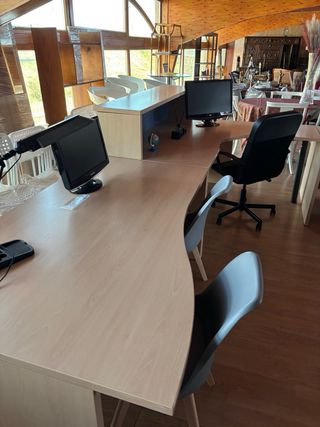 3 Mesas de Oficina grandes con cajoneras