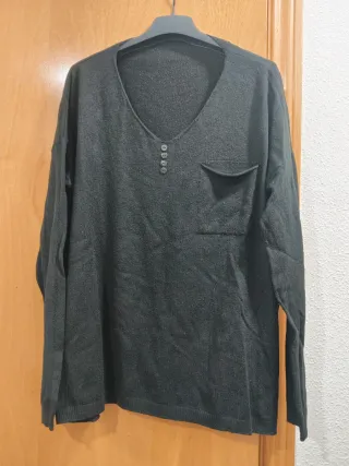 Suéter mujer negro con botones