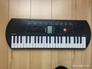 Teclado Musical Casio SA-77