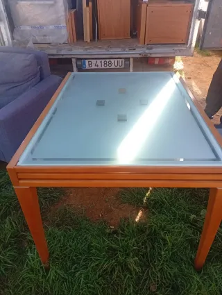 Mesa de comedor  sillas vendidas