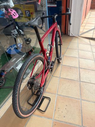 Bicicleta Gravel BH Gravel X Roja