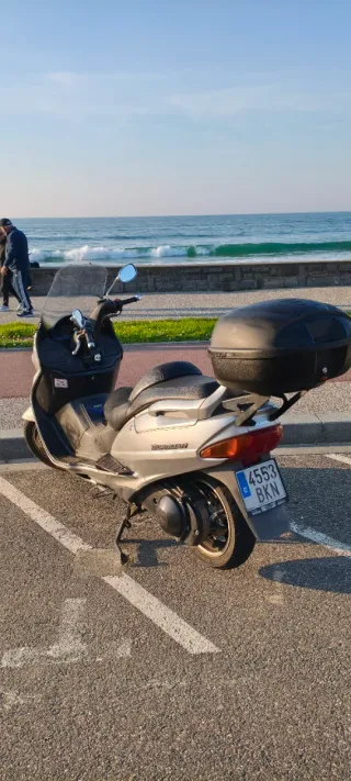 Suzuki Burgman 250