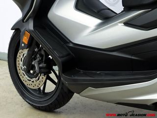 HONDA FORZA 300 -APTA A2-