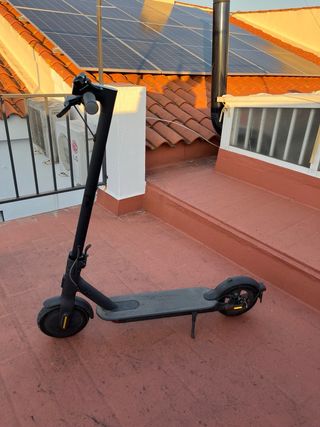 Patinete Eléctrico Xiaomi Essential