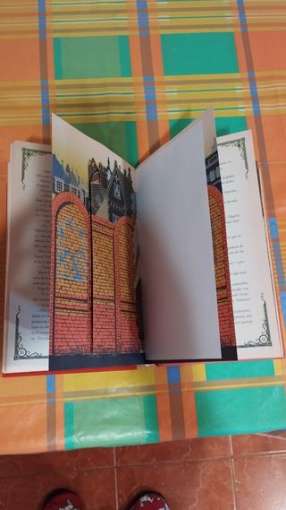 Harry Potter y la piedra filosofal (Ed. Minalim...