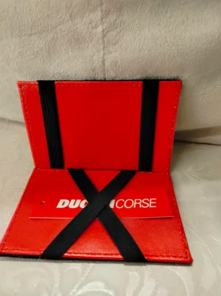 Ducati porta carte di credito