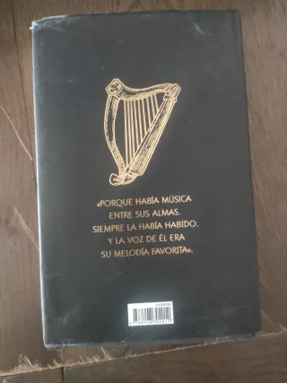 Una corte de llamas plateadas. Edición especial...