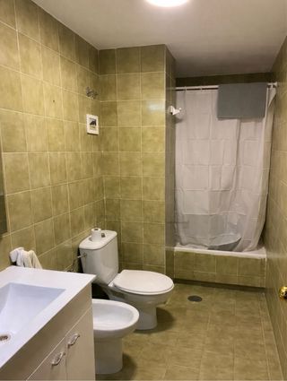 Alquiler de habitación en calle Playa samil n3