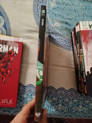 Cómics DC Superman tierra uno