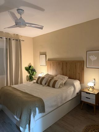 Cómoda y 2 mesitas de noche