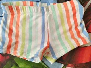 Lote Ropa Bebé 12m: 3 Bañadores y 3 Polos