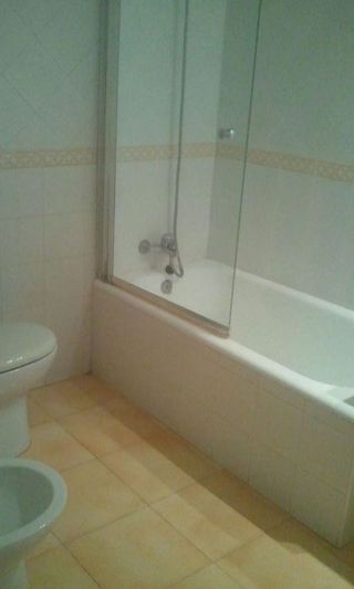 Piso en alquiler en Cruz Roja en Sevilla