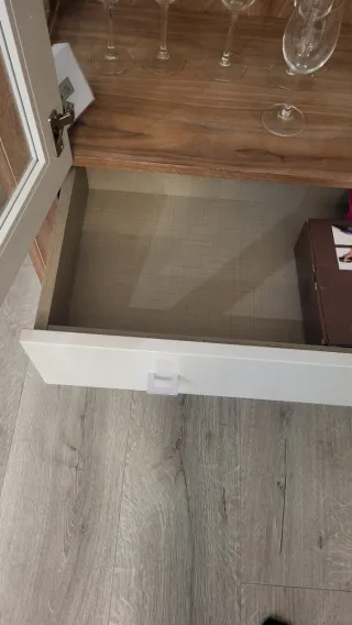 Vitrina madera y cristal