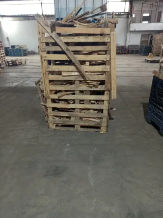 Leña para chimenea o barbacoa