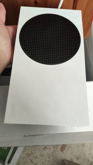 Xbox Series S Blanca + Mando