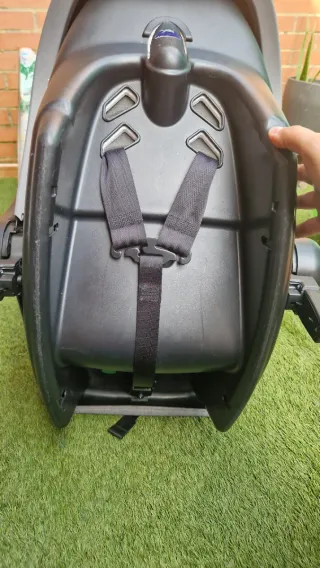 Silla de coche para bebé gris