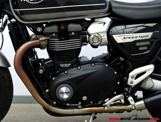 TRIUMPH SPEED TWIN 1200