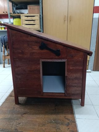 Casita para perro mediano hecha a mano