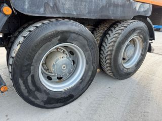 Camión Dumper Mercedes Actros 3336