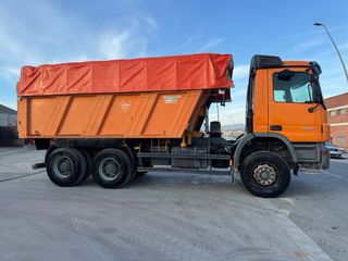 Camión Dumper Mercedes Actros 3336