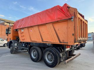 Camión Dumper Mercedes Actros 3336