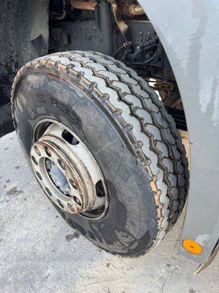 Camión Dumper Mercedes Actros 3336