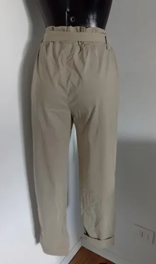 Pantaloni beige vita alta tg L