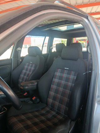 Volkswagen Golf 2003