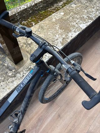 Bicicleta de montaña B'TWIN