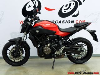 YAMAHA MT-07 ¿A2?