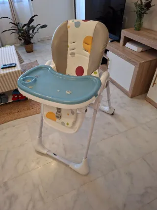 Trona de bebé con bandeja y cojín