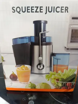 Exprimidor Squeeze Juicer