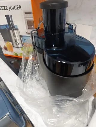 Exprimidor Squeeze Juicer